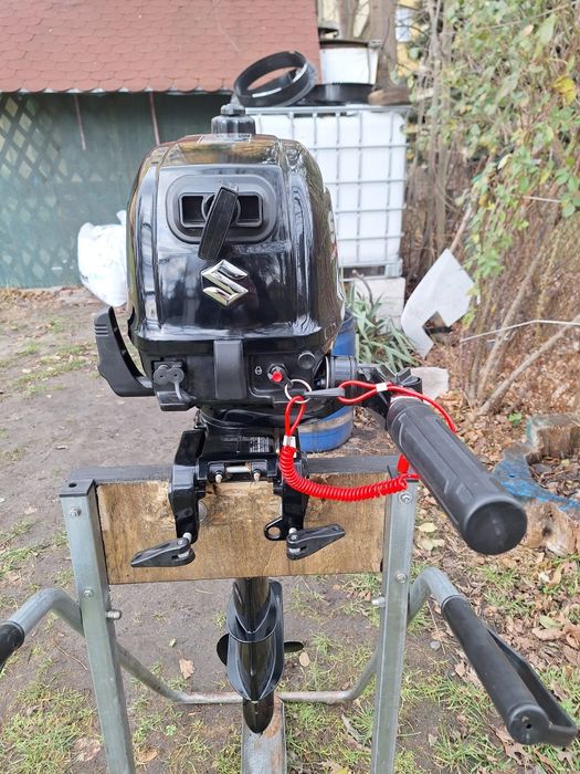 Silnik zaburtowy Suzuki 6km 4t