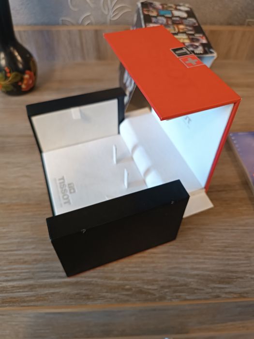 Коробка от часов Tissot