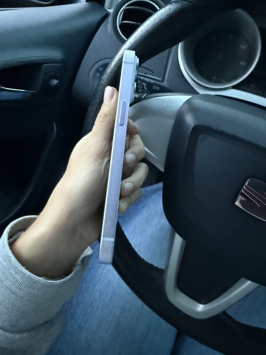 iPhone 14 - 128GB Purple