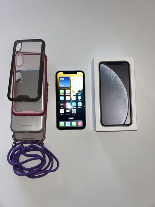 iPhone XR 64Gb c/ caixa +4 capas