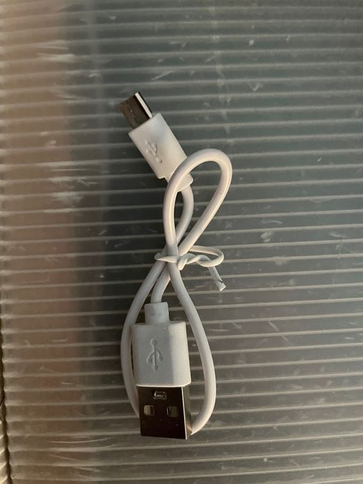 Cabo usb para aparelhos electrónicos vários