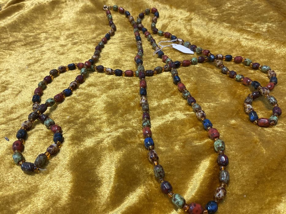 Colar duplo pedras cores mistas 130 cm