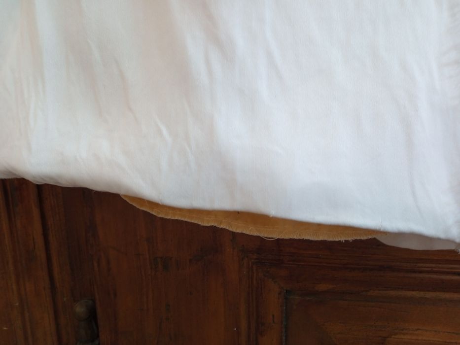 Biała suknia ślubna