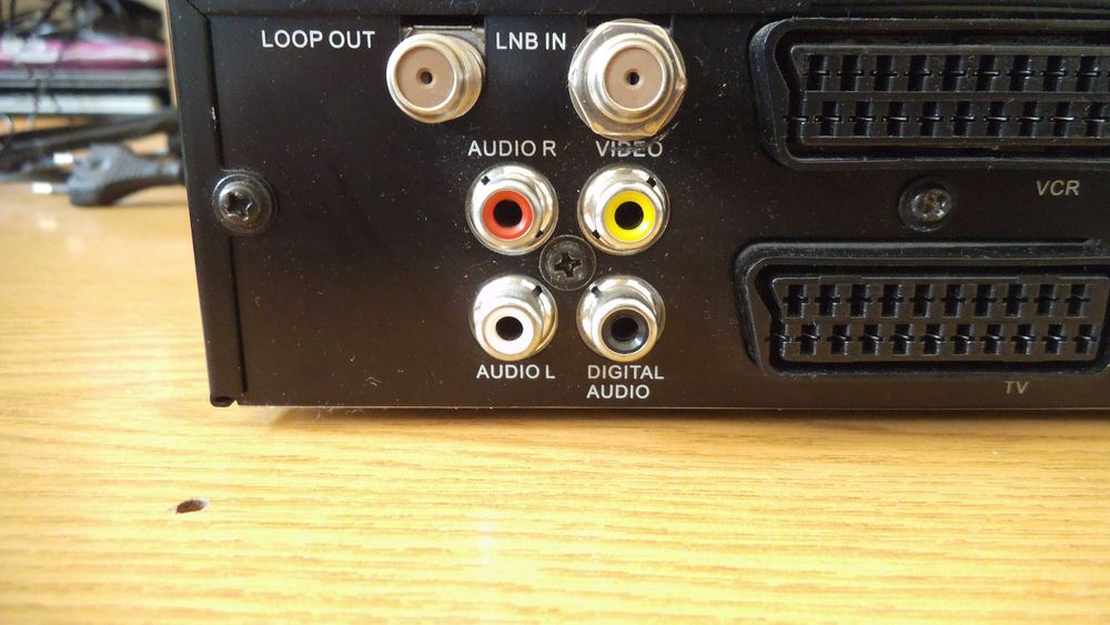 Tuner satelitarny Smart MX28