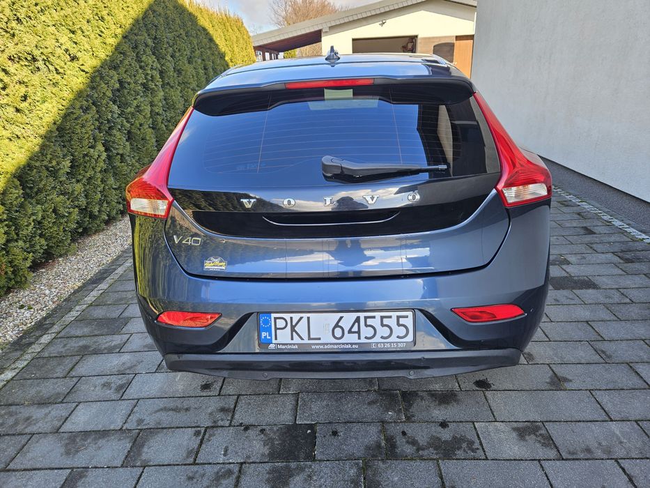 Volvo V40 D2 2.0D 120KM