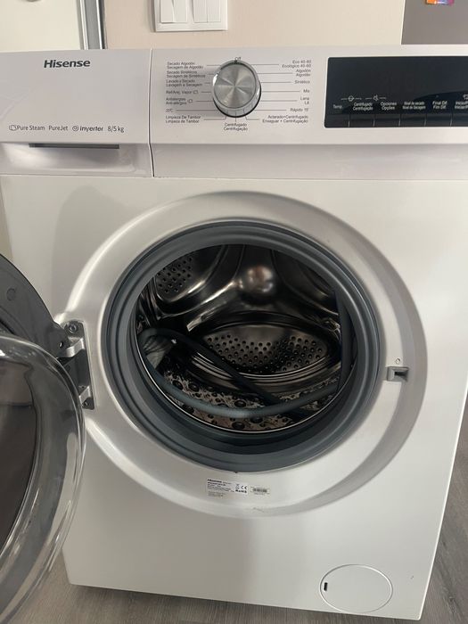 Máquina lavar e secar roupa Hisense