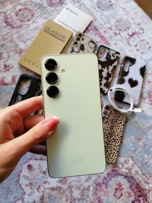 Samsung Galaxy S25 miętowy + pudełko + szkło i folia + kabel i case’y