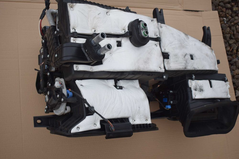 nagrzewnica dmuchawa KIA SPORTAGE III 12R.KOMPLETNA.europa.97200-3U071