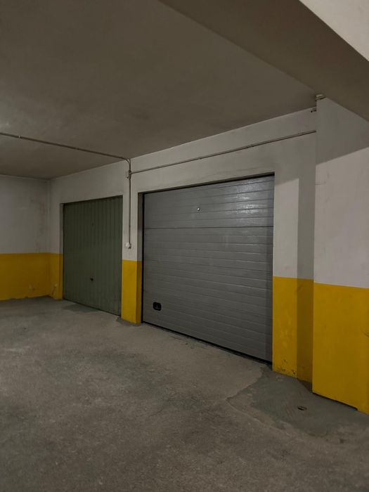 Garagem fechada para arrendamento