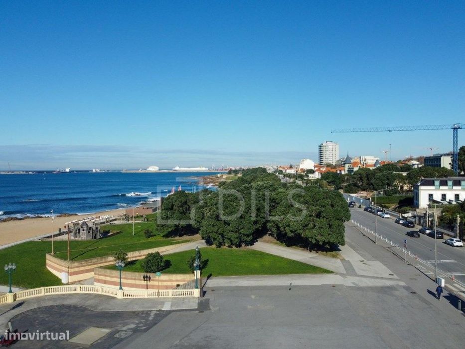 Apartamento T1 com varanda, na Foz do Douro