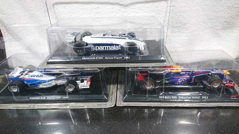 Formula 1 (escala 1/24) (A1/3):  21 modelos F1