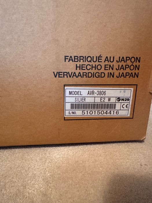 Amplituner Denon AVR-3806 z roku 2005