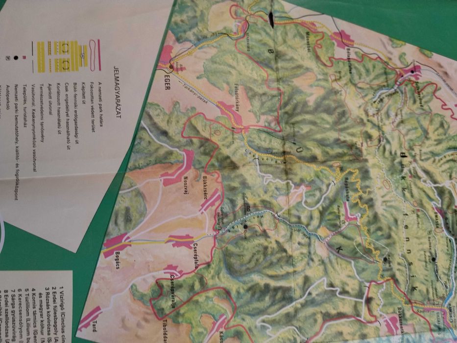 Mapa turystyczna Matra i Bukk . Północne Węgry. Eger Gyongyos Miskolec
