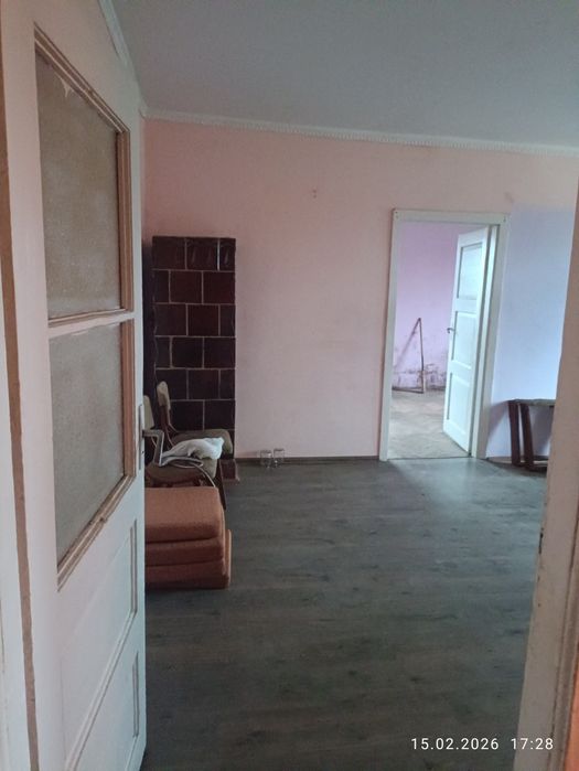 Продам ВЕЛИКУ двушку 52,1м СМТ