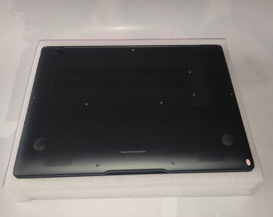 Laptop CHUWI GemiBook Pro 14 / NOWY / Windows / 12 GB RAM / SSD 256 GB