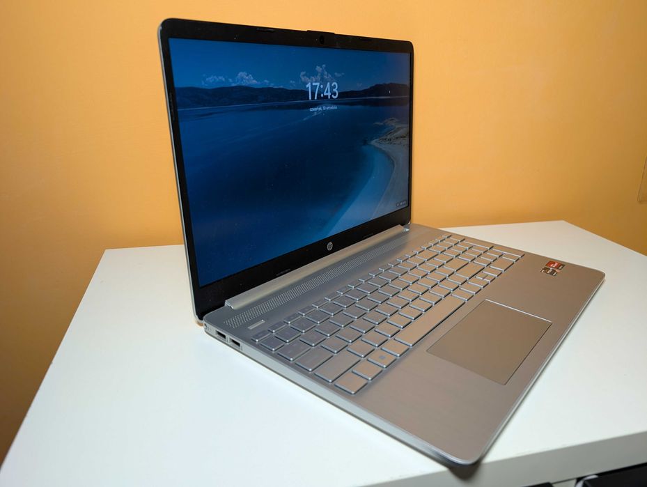 Laptop HP 15s-eq2704nw Ryzen 5 5500U 16GB ram