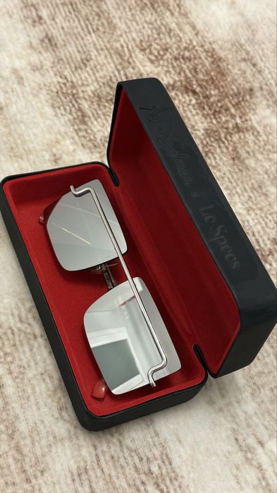 Сонцезахисні окуляри очки Le Specs x Adam Selman