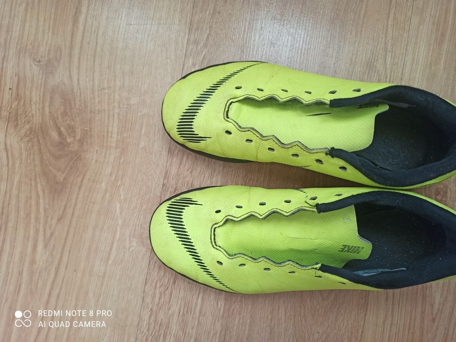 Buty halówki Nike r. 36 wkladka 23 cm
