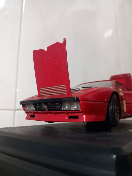 Ferrari GTO 1984 - miniatura 1/24