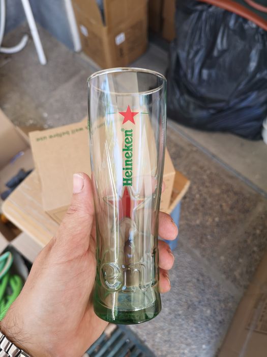 Copo de cerveja Heineken