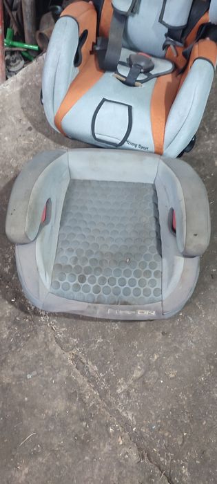 Бустер детское кресло до 40кг