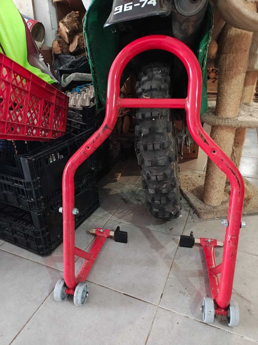 Cavalete para moto (macaco/elevador)