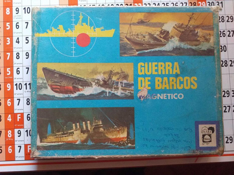 Jogo batalha naval magnético da Chicos anos 70 impecável e estimado.