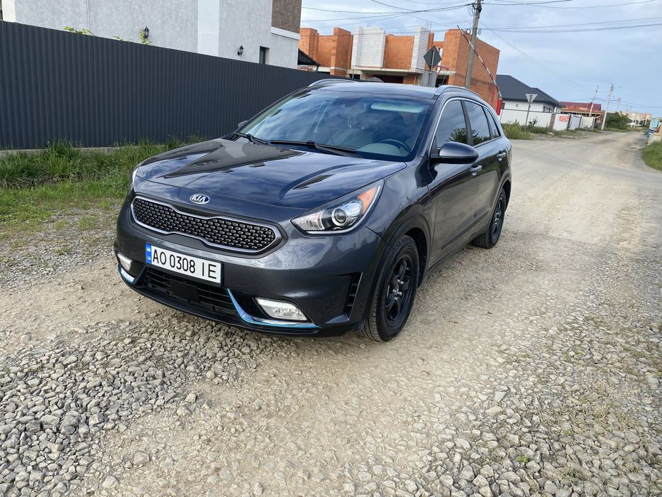 Кіа ніро ПЛАГІН -гібрид автомат Киа ниро авто хюндай бензин срочно