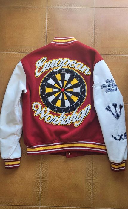 Casaco da Pull&Bear - Tamanho M (Varsity Jacket Vermelho e Branco)