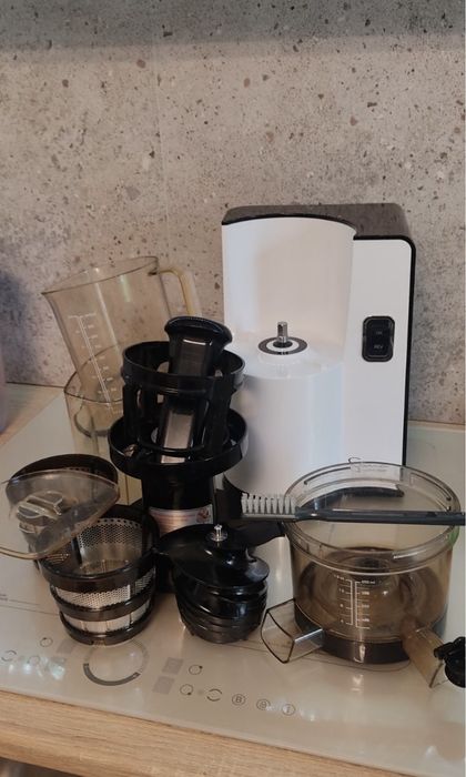 Шнекова соковичавниця SANA Juicer by Omega EUJ-808 соковыжималка тихая