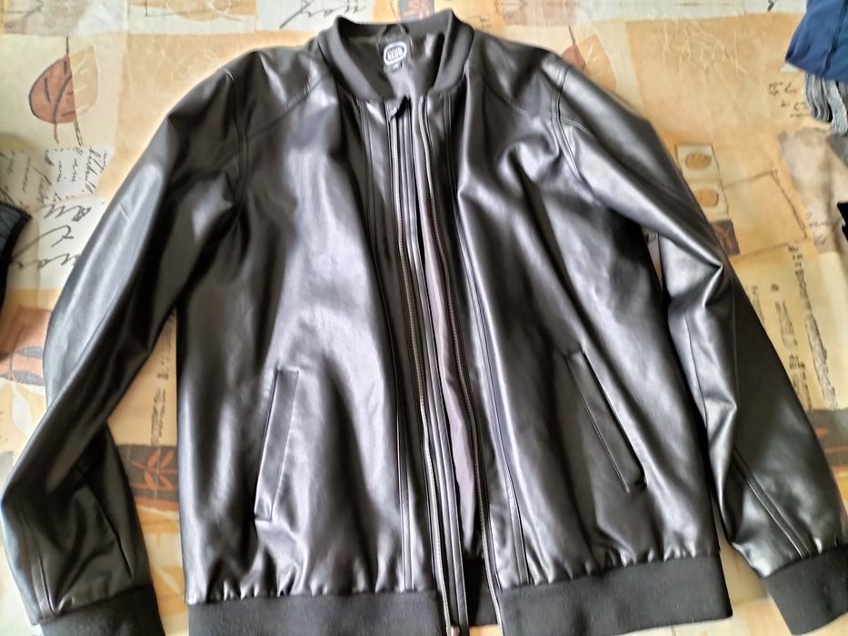 Kurtka wiosenna 170 rozmiar czarną skaja