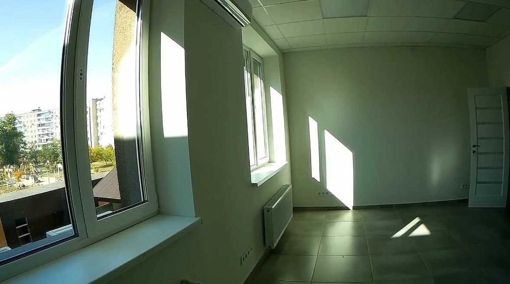 Продаж нежитлової будівлі на Оболоні. Прирічна. 925 кв.м. Без %