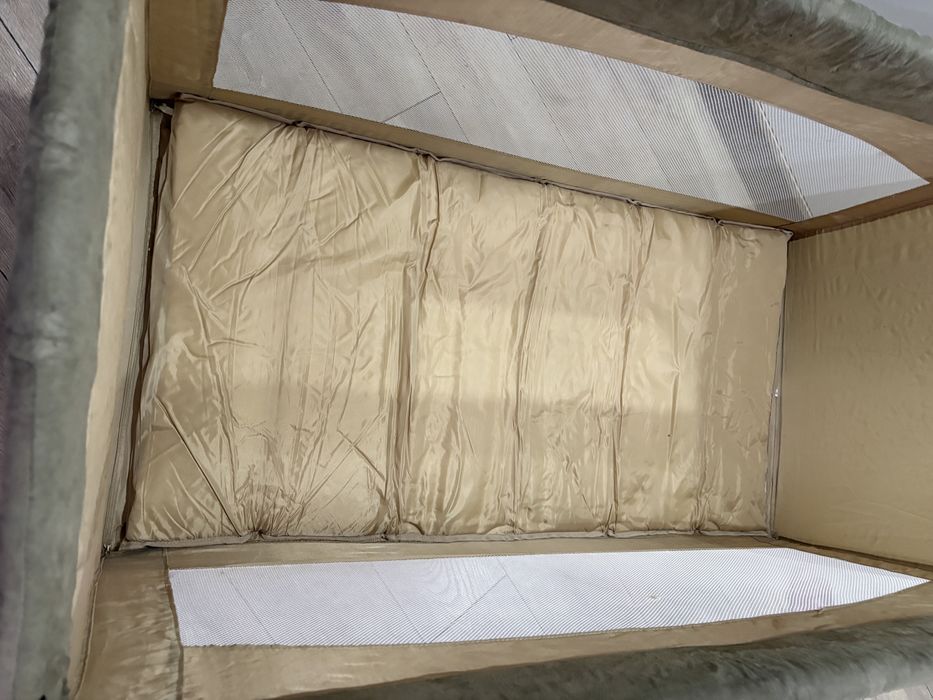 Cama de viagem nova