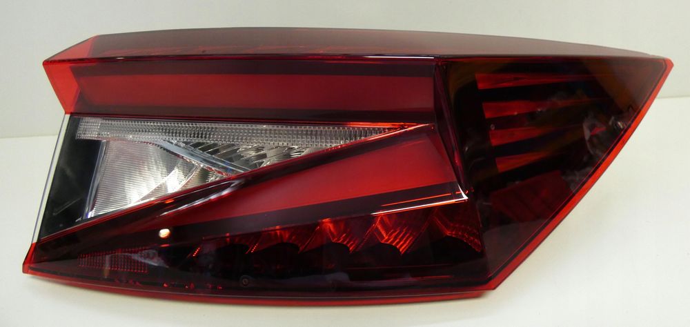 skoda enyaq 5la945208a lampa tył prawa tylna led