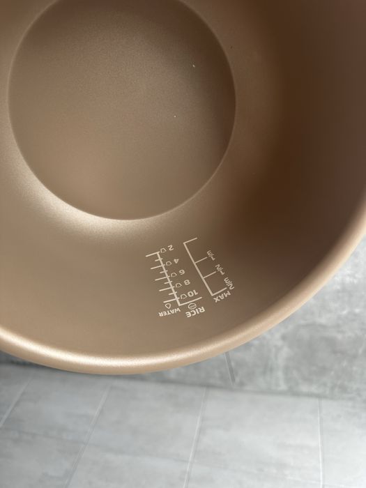 Продаж чаша philips 5 літрів нова