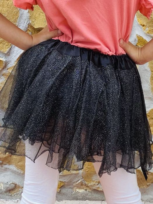 Saia de Tule Preto Brilhante Menina 2-3 Anos – Bom Estado