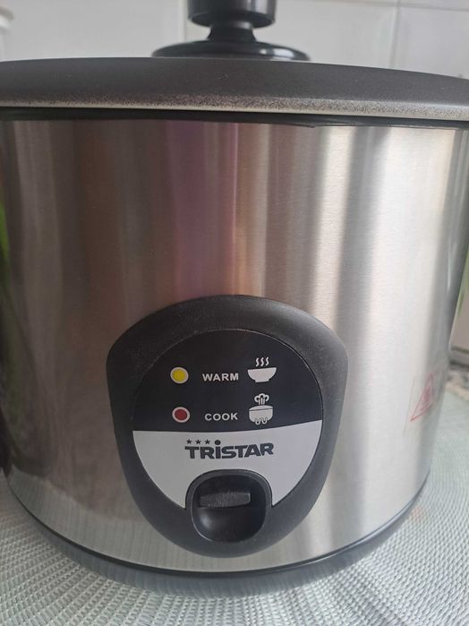 Panela elétrica para fazer arroz e não só.