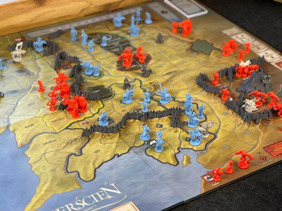 Góry do gry Wojna o Pierścień NA PLANSZĘ GAMU.PL