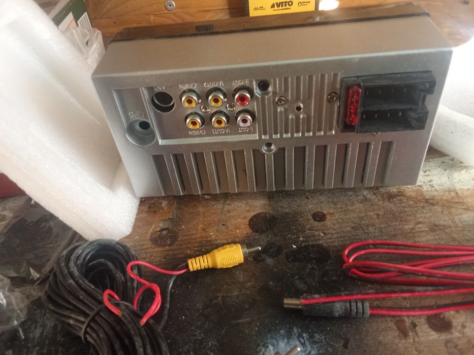 Rádio de carro novos  cada 40 euros