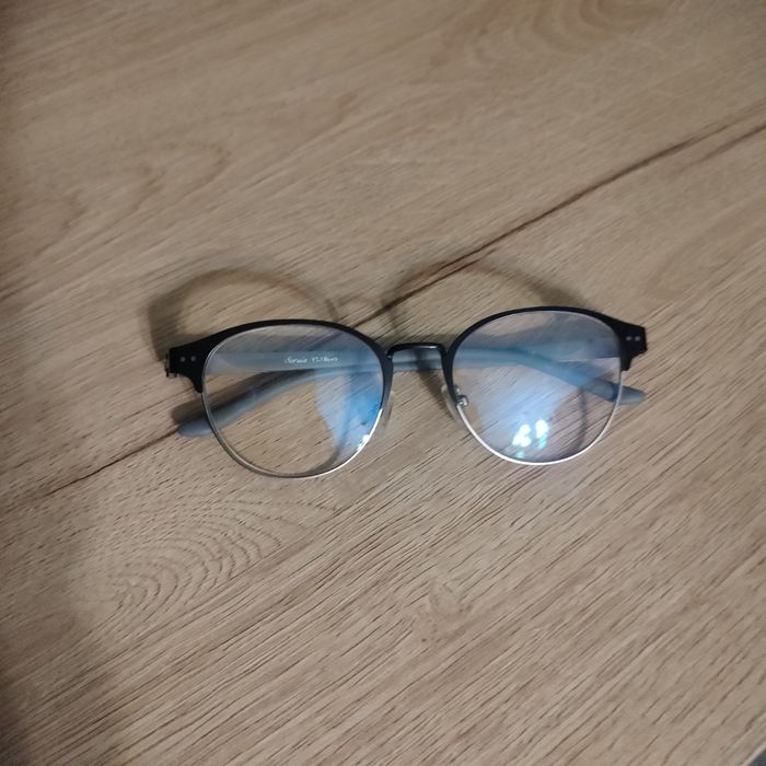 Okulary korekcyjne dziecięce dziewczęce chłopięce oprawki +1,00