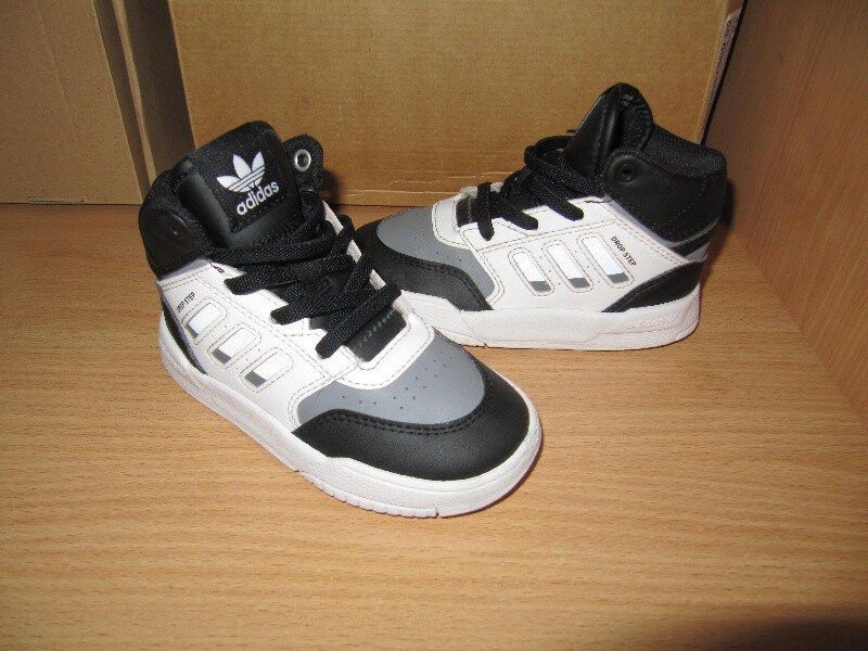 Кроссовки ботинки Adidas адидас