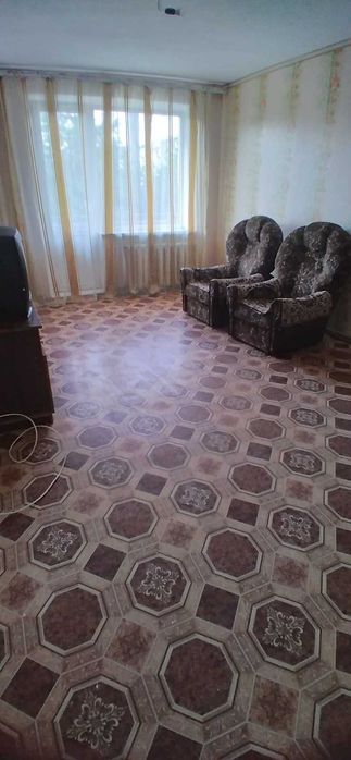 Продам 3кім.кв. з індивідуальним  опаленням