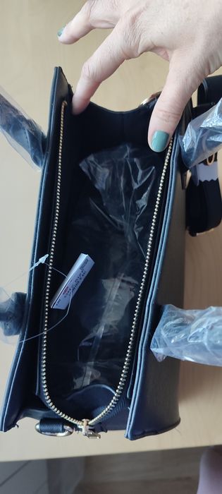 Nowa torebka ok 31x26x14 plus rączki