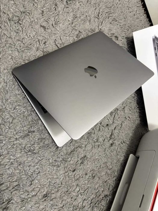 Macbook Pro 13" + Impressora HP Como NOVO Pack Estudante