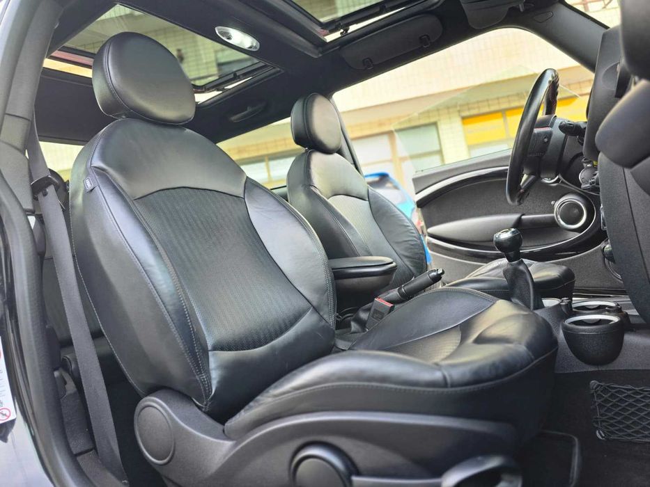 MINI COOPER R56 JCW 1.6 211CV "FULL EXTAS"