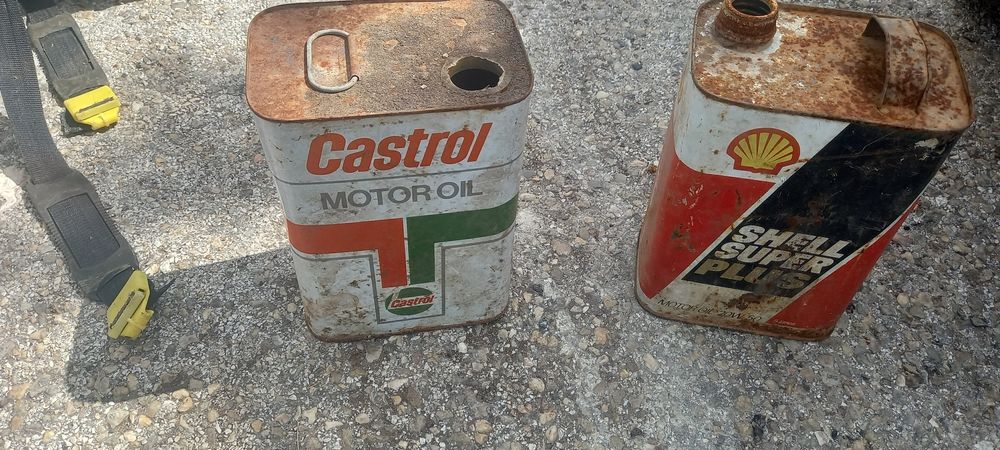 Latas antigas shell e castrol
