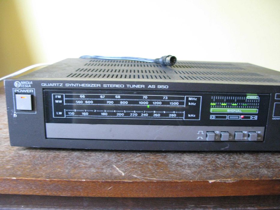 Радио-Тюнер ТЕСЛА