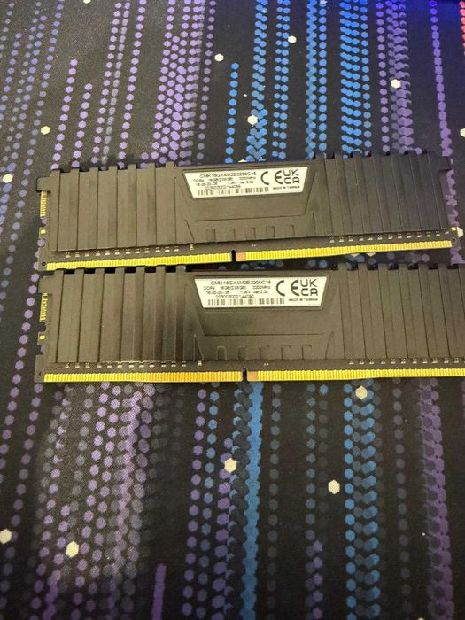 Memoria Ram Corsair Vengeance DDR4 CL16 16GB