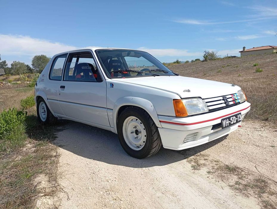 Peugeot 205 Rallye Réplica/Competição