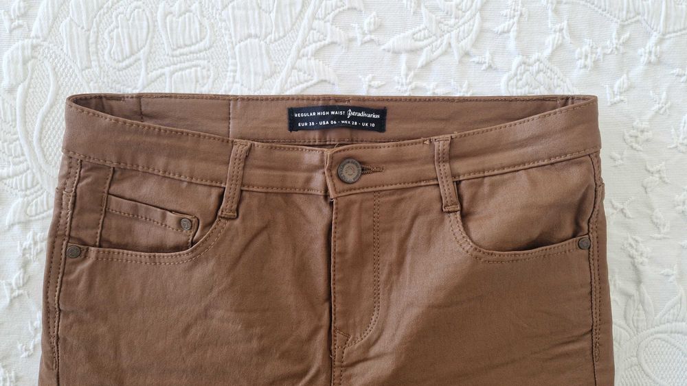 Calças castanhas Stradivarius, tamanho 38, skinny
